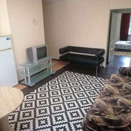 Квартира По Адресу Дружбы Народов 8А Kiev Dış mekan fotoğraf